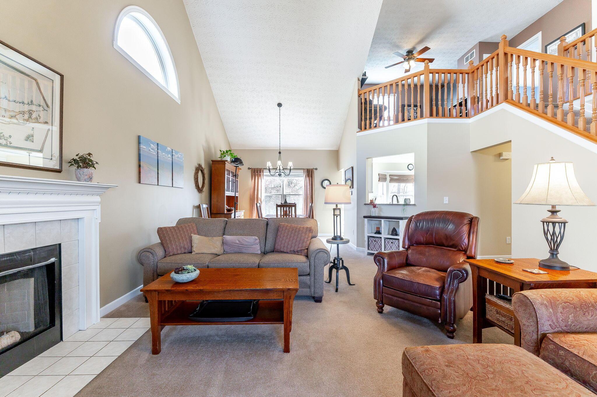 7995 Rodebaugh Road Reynoldsburg, OH 43068 - Photo 9 of 67 Living Room