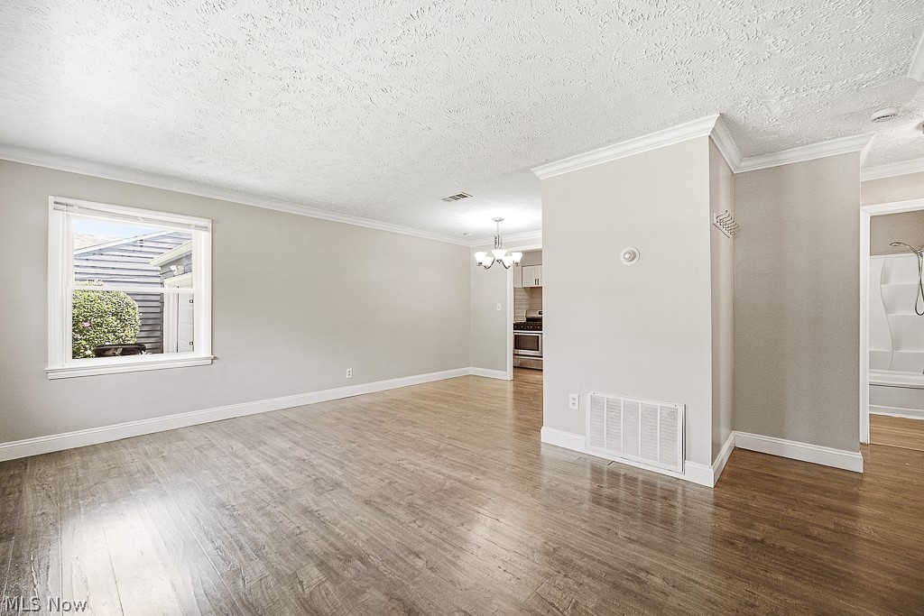 2326 Greenvale Road Cleveland, OH 44121 - Photo 3 of 22 Gallery Image 3