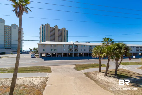 $220,000 | 920 West Lagoon Avenue, Gulf Shores, AL 36542