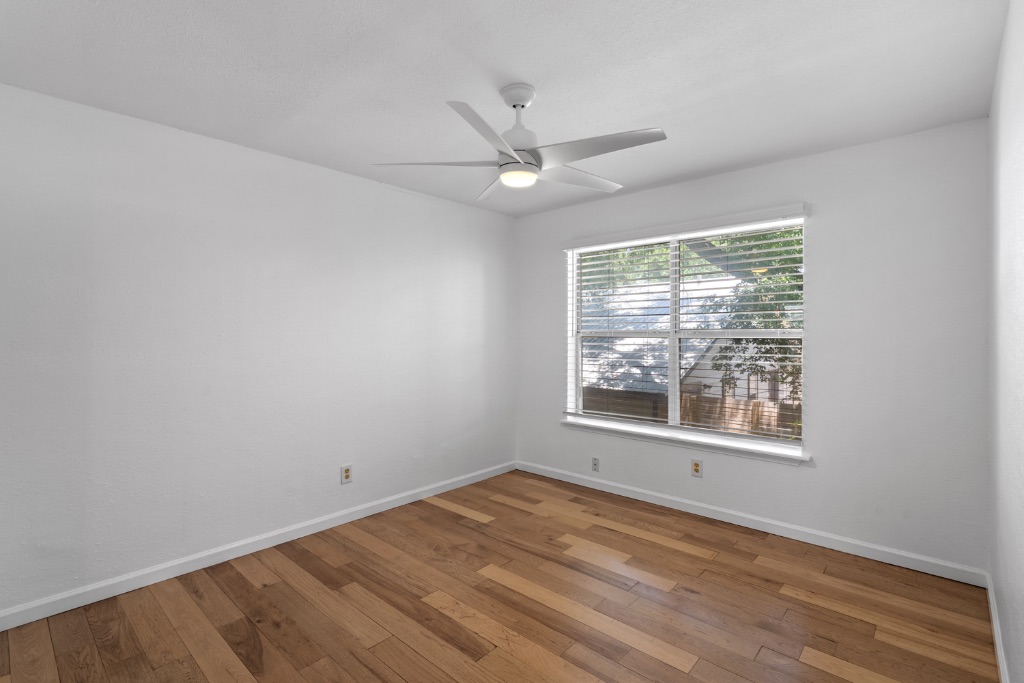 1211 Delano Street Austin, TX 78721 - Photo 15 of 30