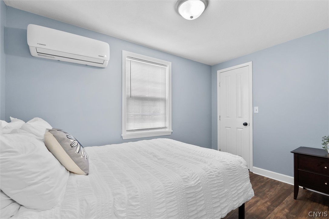 2474 Nunnery Road Skaneateles, NY 13152 - Photo 13 of 41 Bedroom 2