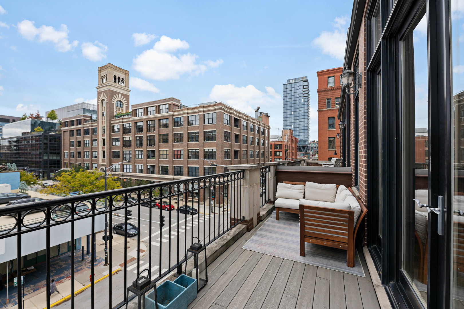 Undisclosed Address Chicago, IL 60607 - Photo 16 of 38