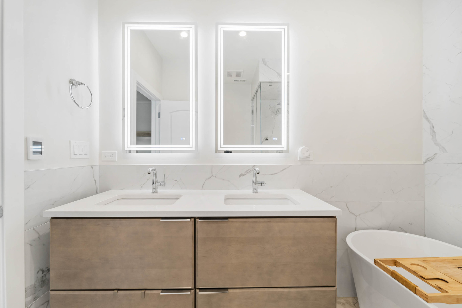 Undisclosed Address Chicago, IL 60607 - Photo 21 of 38