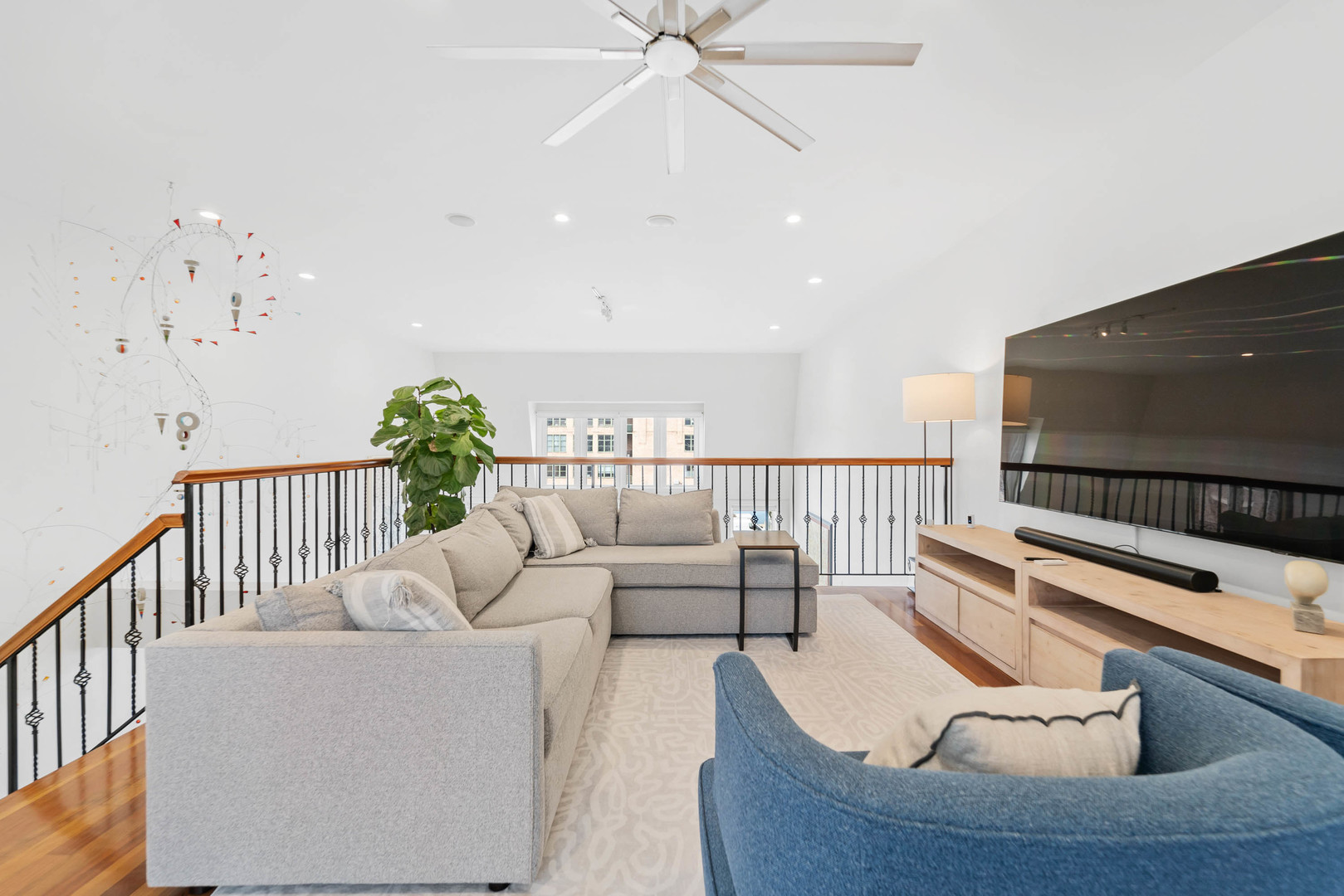 Undisclosed Address Chicago, IL 60607 - Photo 32 of 38