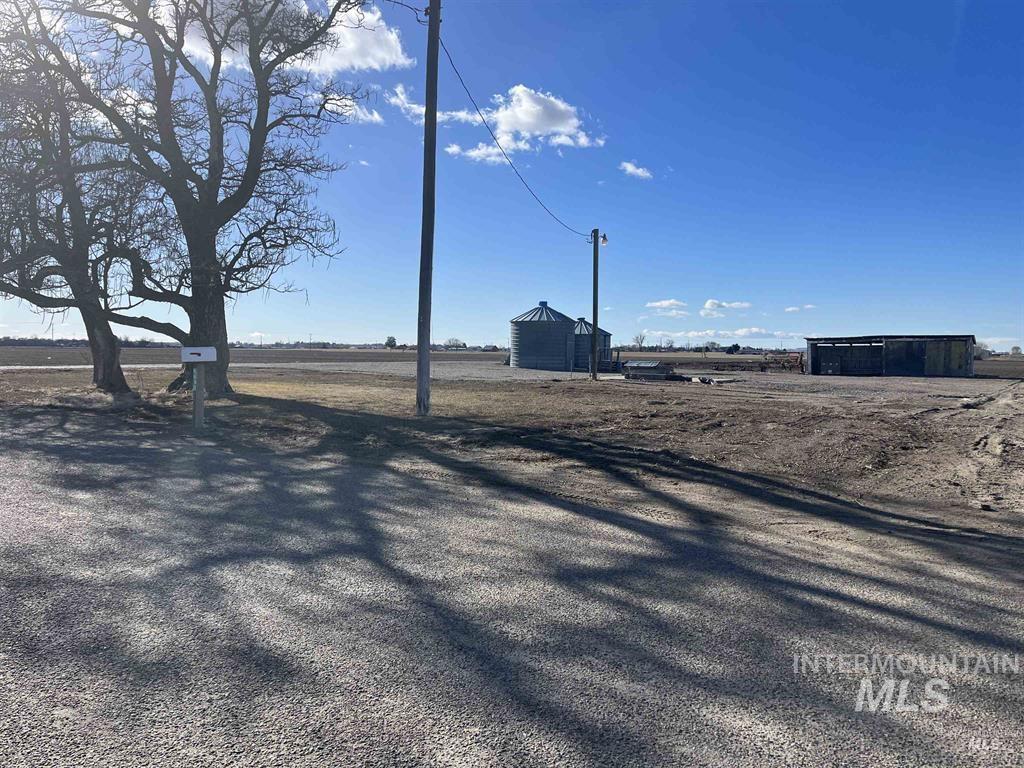 6613 Denver Road Fruitland, ID 83619 - Photo 3 of 3 View of road
