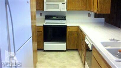 1541 Joliet Place Oxnard, CA 93030 - Photo 3 of 7 Additional Photo