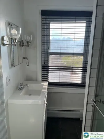 $1,600 | 27 North 2nd Street, Unit 3, Easton, PA 18042