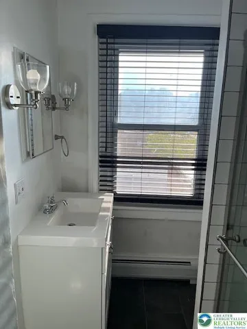 $1,600 | 27 North 2nd Street, Unit 3, Easton, PA 18042