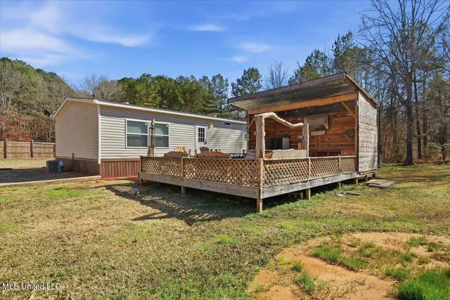 $250,000 | 305 Pinehill Lane, Brandon, MS 39042