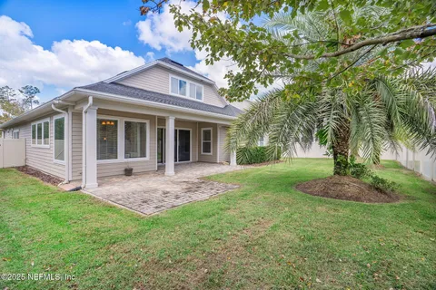 a picture of city view