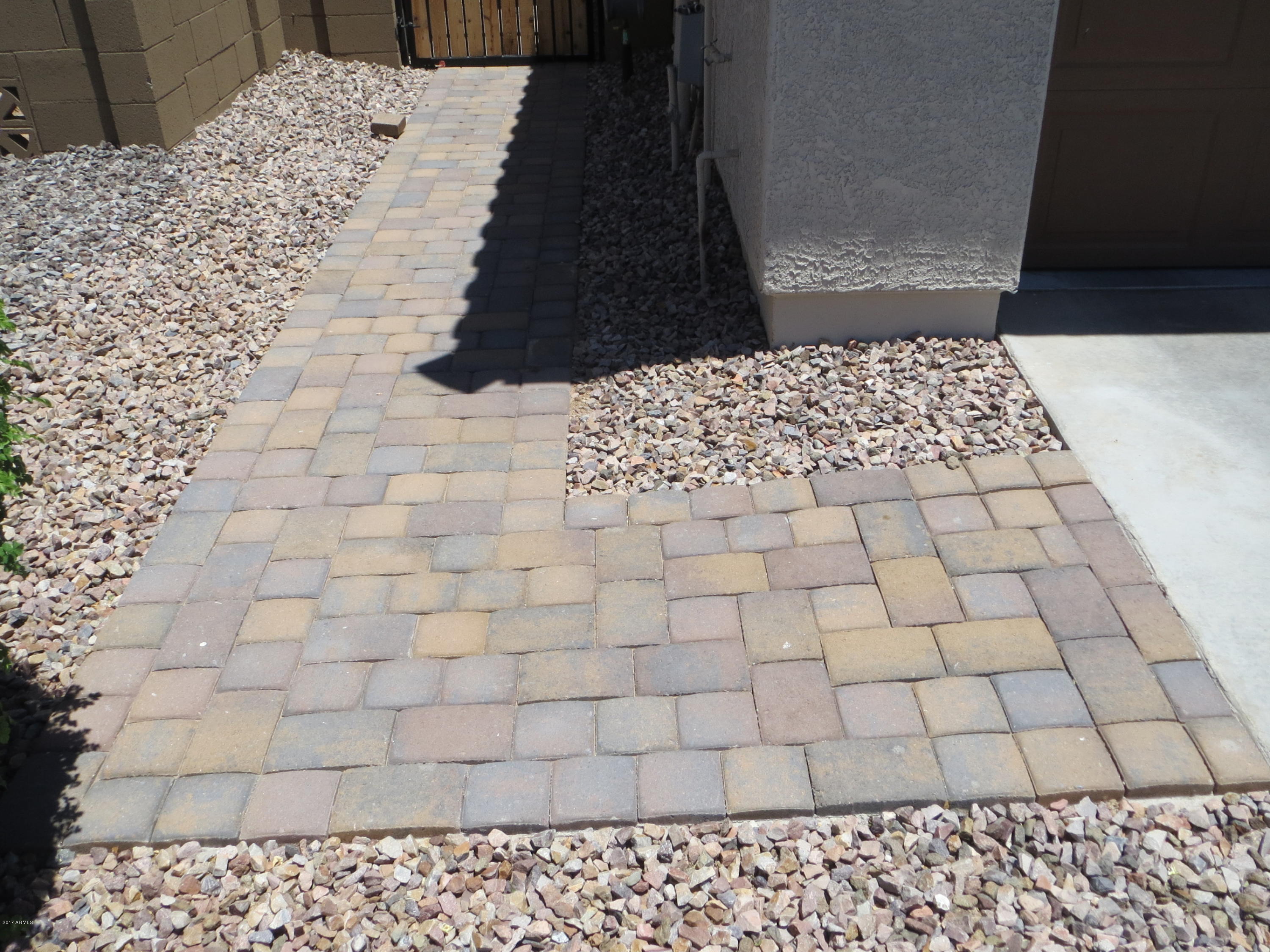 247 North 79th Way Mesa, AZ 85207 - Photo 2 of 27 IMG_2765