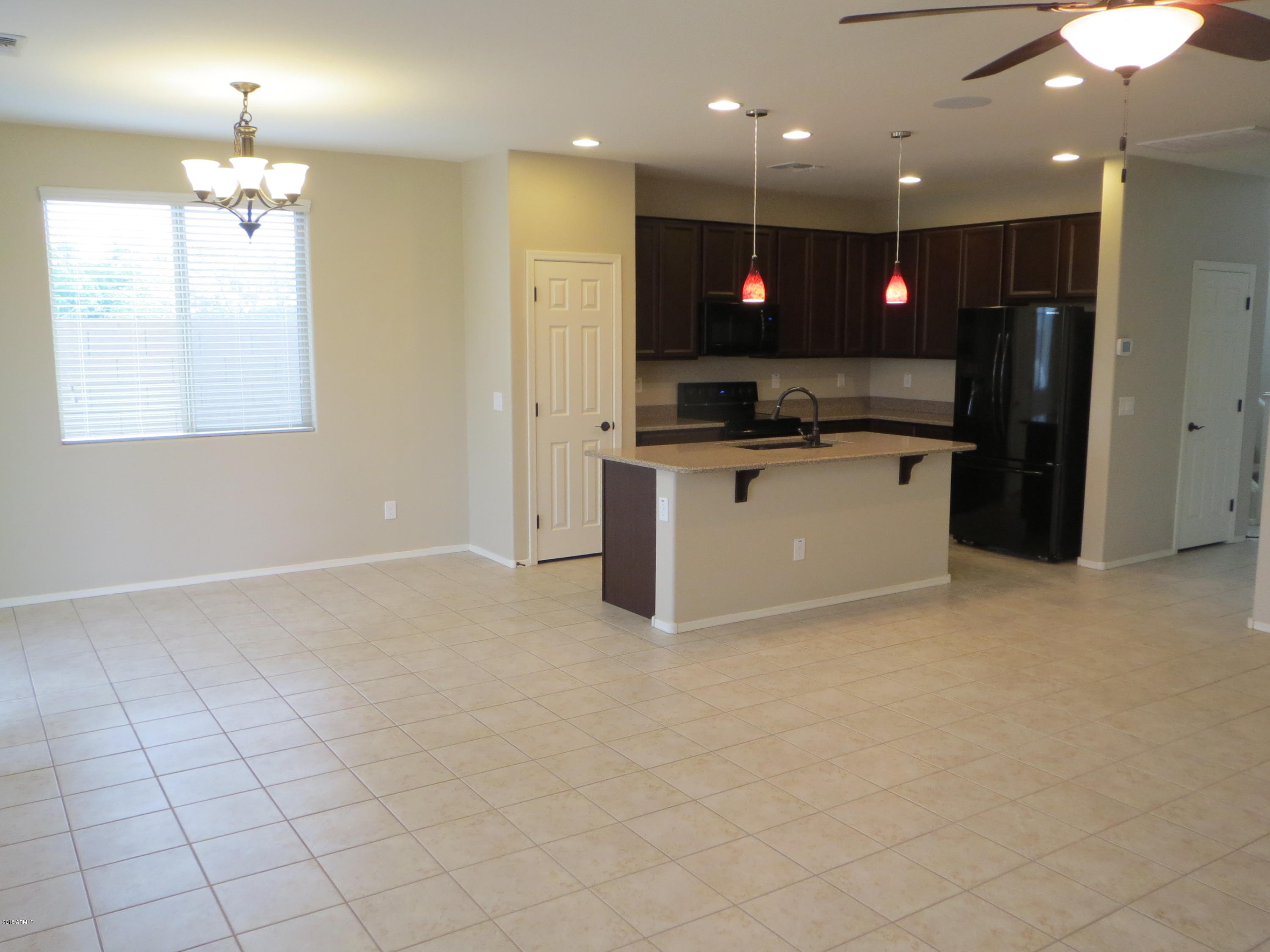 247 North 79th Way Mesa, AZ 85207 - Photo 8 of 27 IMG_3174