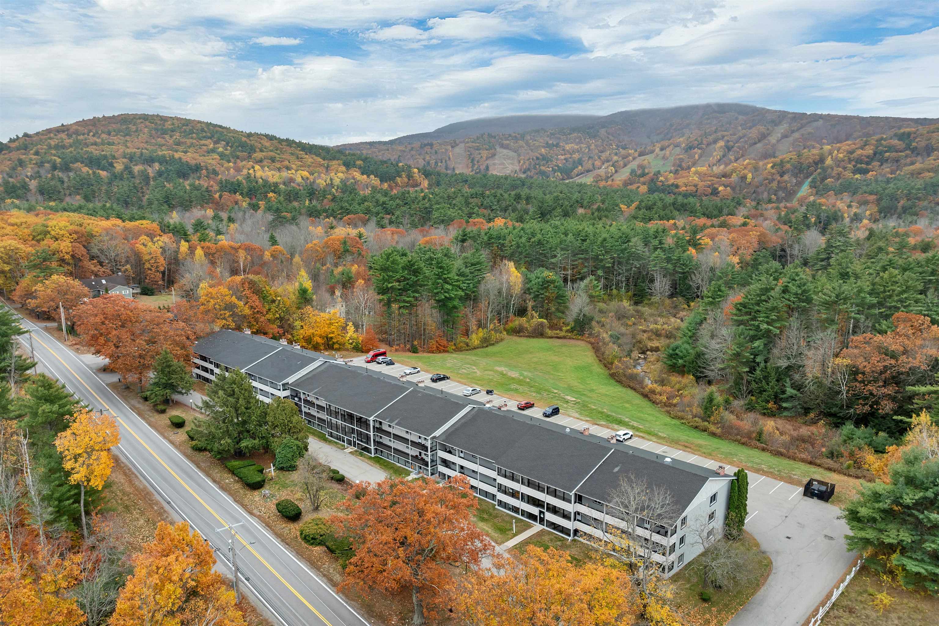 663 Cherry Valley Road, Unit 311 Gilford, NH 03249 - Photo 13 of 33