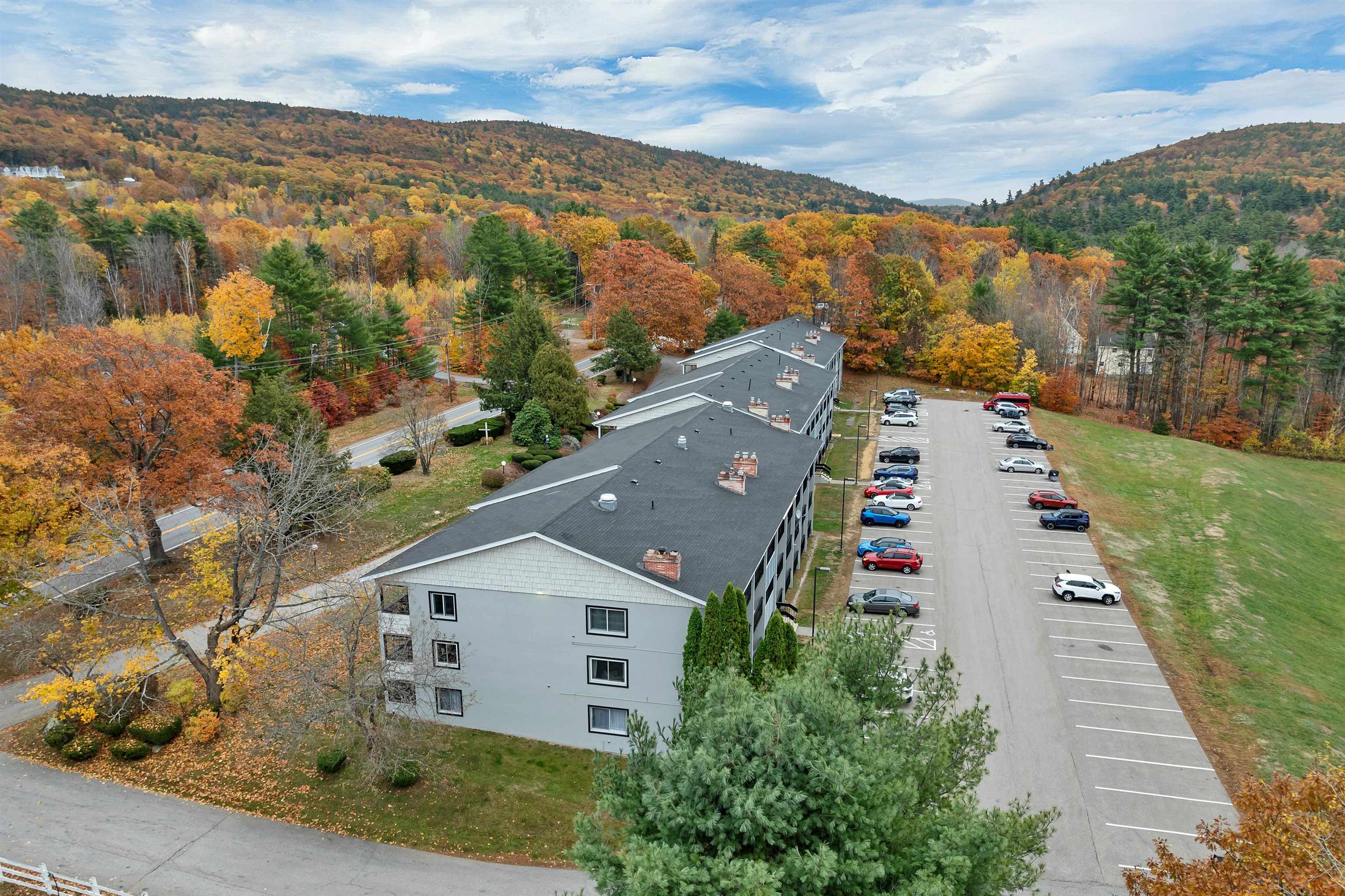 663 Cherry Valley Road, Unit 311 Gilford, NH 03249 - Photo 15 of 33
