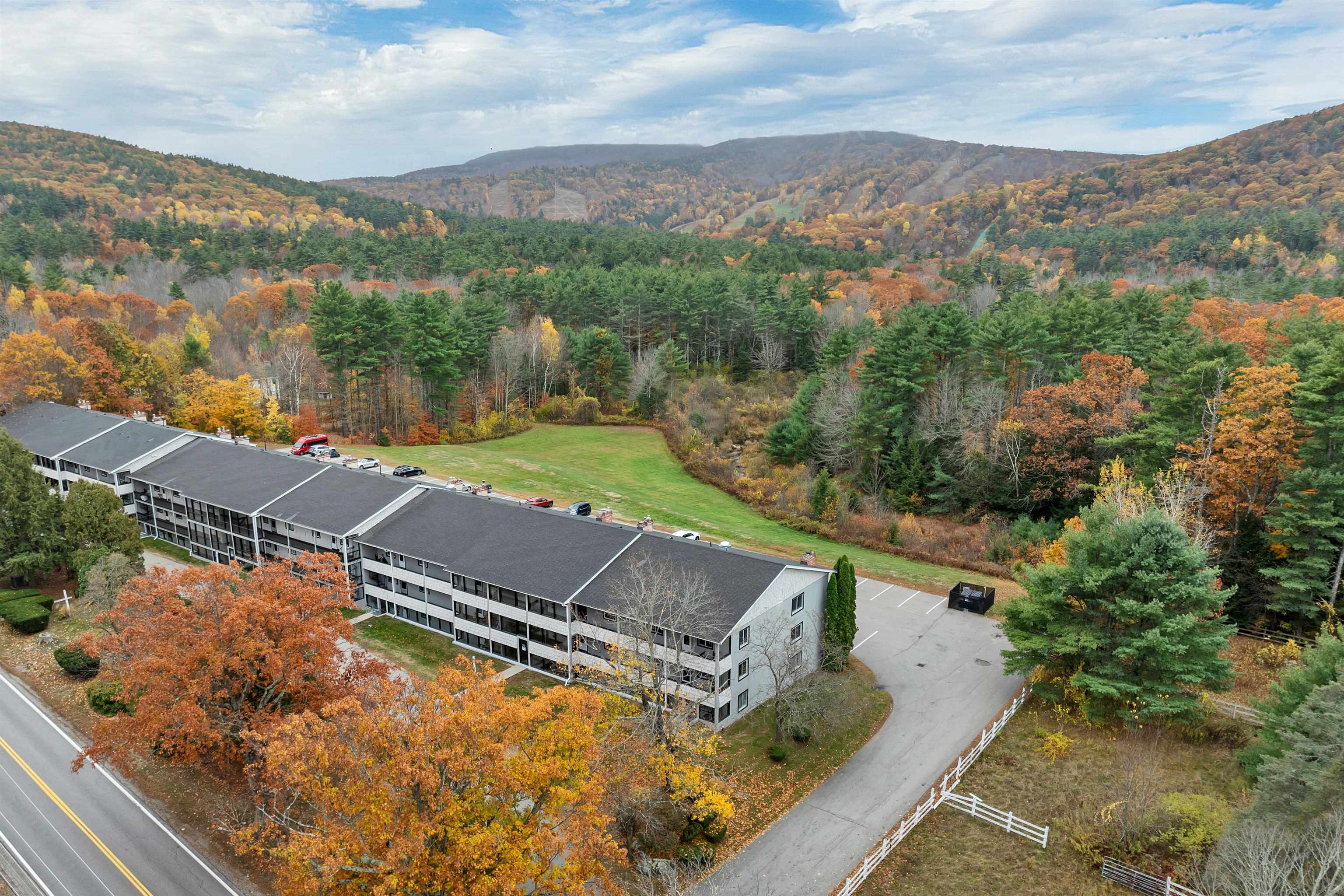 663 Cherry Valley Road, Unit 311 Gilford, NH 03249 - Photo 18 of 33