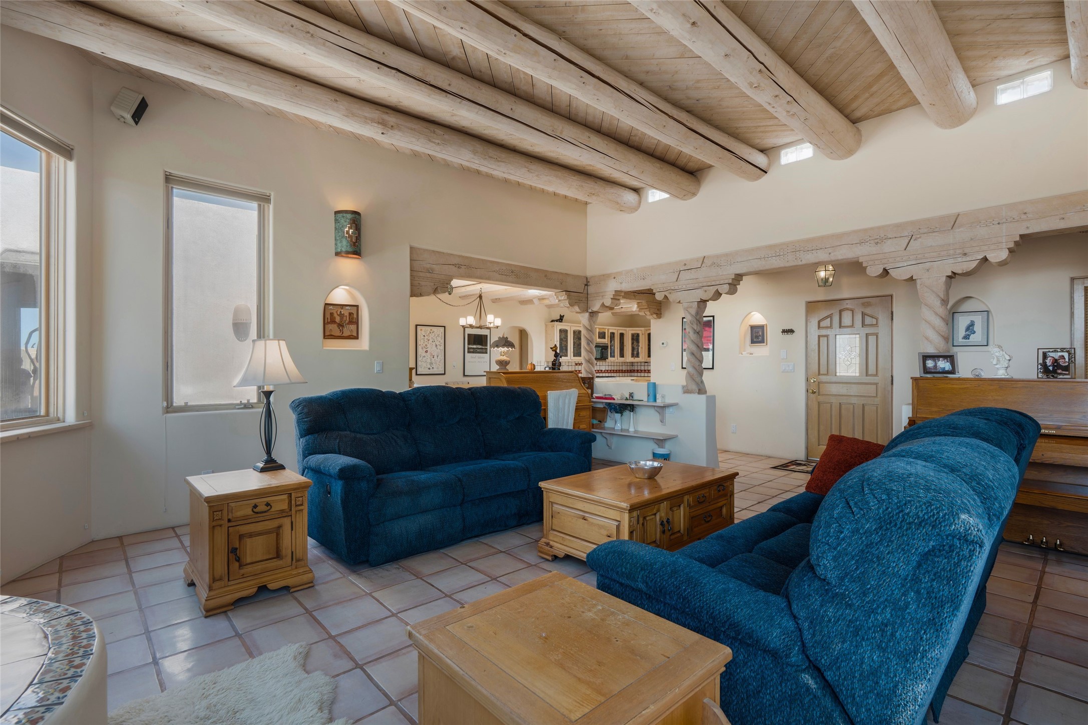 88 Monte Alto Road Santa Fe, NM 87508 - Photo 9 of 43 Living Room