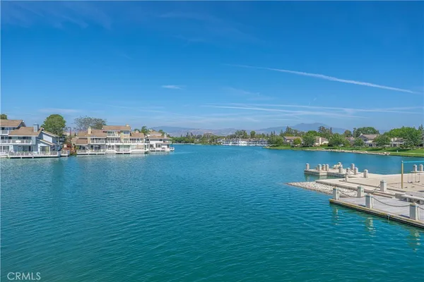 $1,600,000 | 72 Bluejay, Irvine, CA 92604