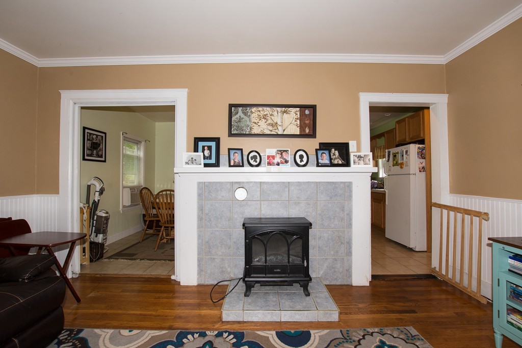 13 Harding Terrace Dedham, MA 02026 - Photo 5 of 24 Gallery Image 5