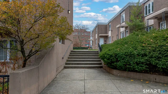 $369,000 | 120 Wooster Street, Unit E, New Haven, CT 06511