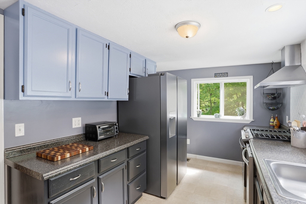 11 Mt Paul Road Tyngsborough, MA 01879 - Photo 16 of 42
