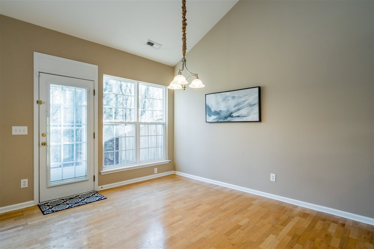 5405 Brandy Bay Road Raleigh, NC 27613 - Photo 10 of 23 Breakfast Area