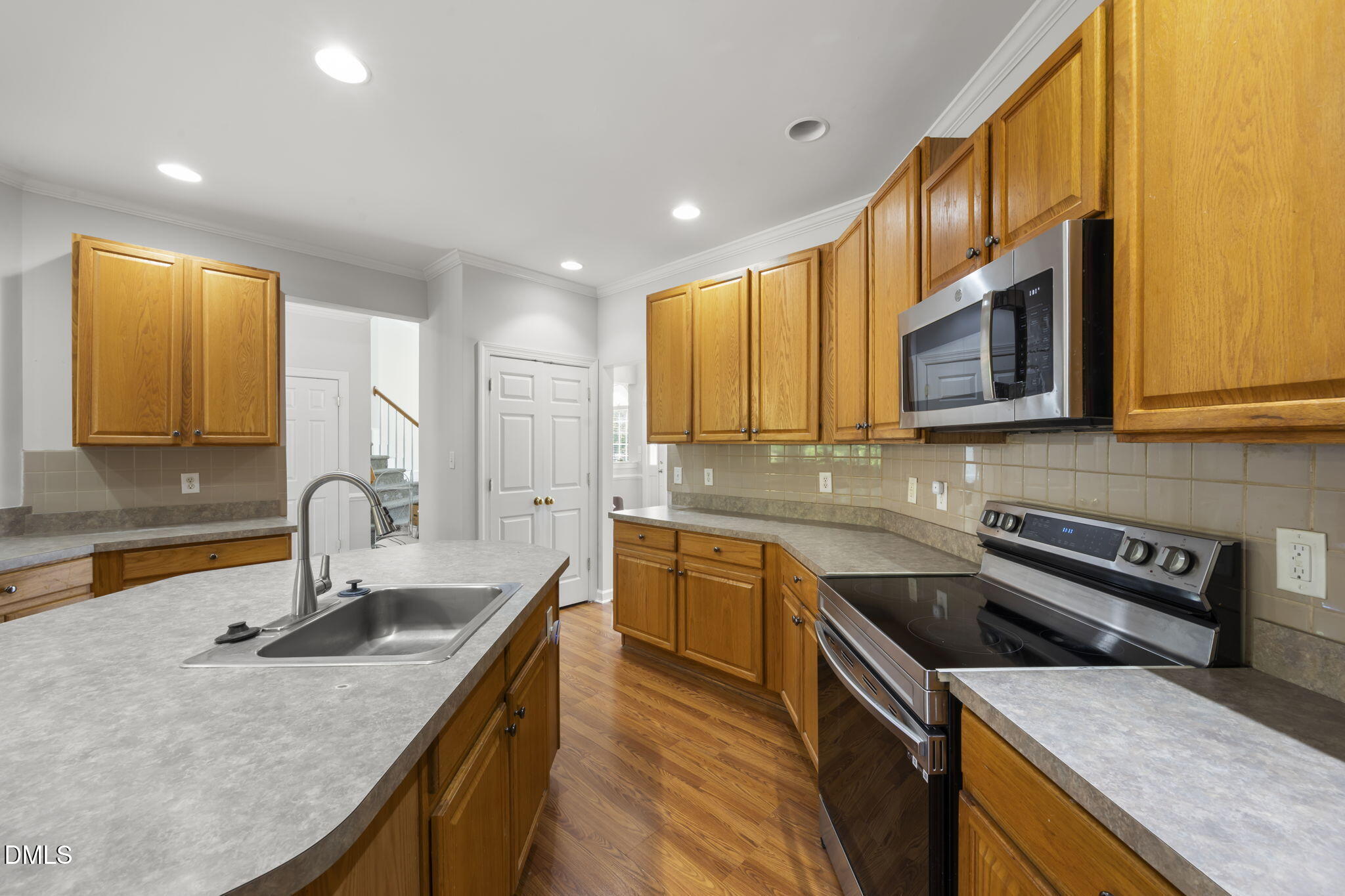 106 Beckford Road Cary, NC 27518 - Photo 15 of 64