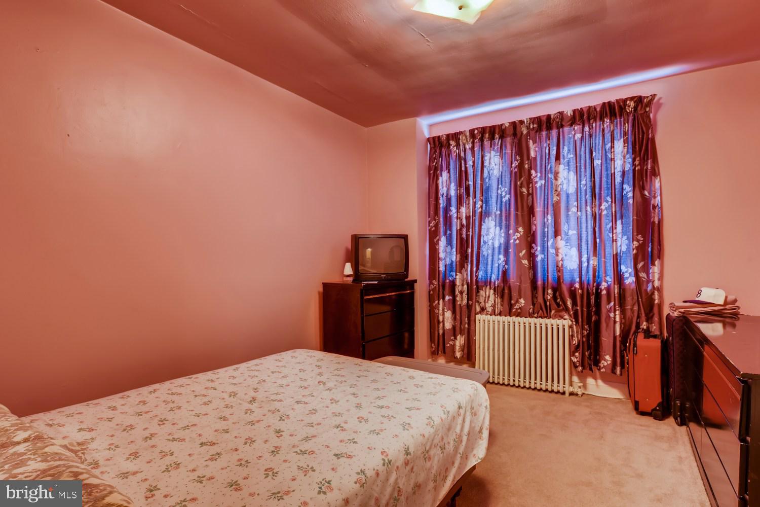 4107 Roland View Avenue Baltimore, MD 21215 - Photo 14 of 25