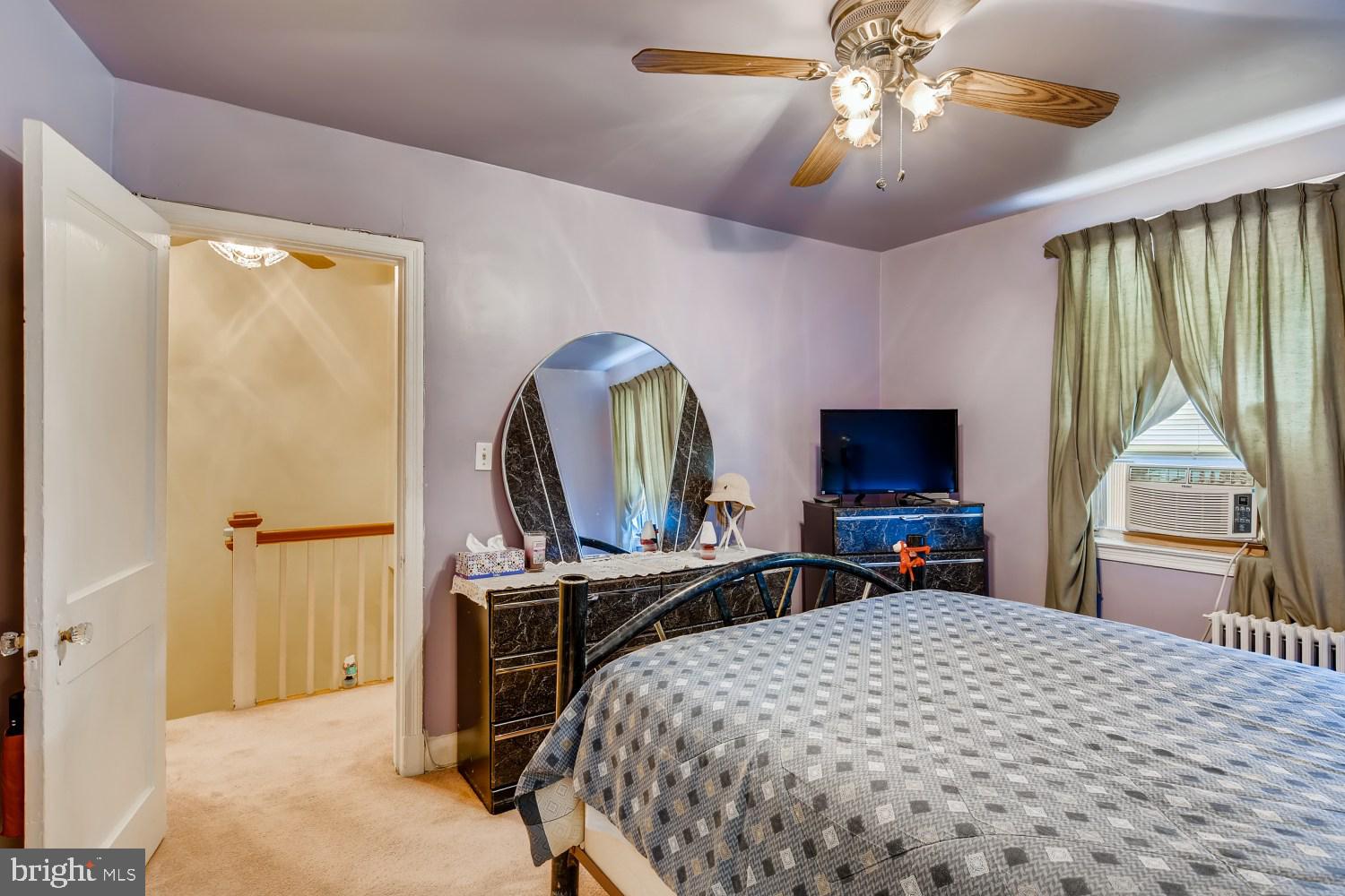 4107 Roland View Avenue Baltimore, MD 21215 - Photo 10 of 25