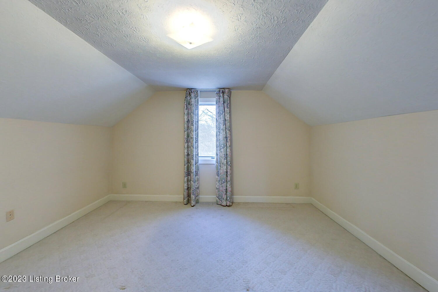 5517 Hempstead Road Louisville, KY 40207 - Photo 33 of 45 037-5517-37
