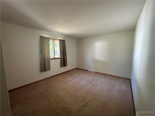 $254,900 | 32 Lordan Drive, Cheektowaga, NY 14227