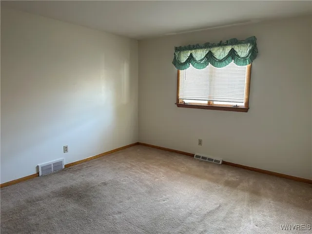 $254,900 | 32 Lordan Drive, Cheektowaga, NY 14227