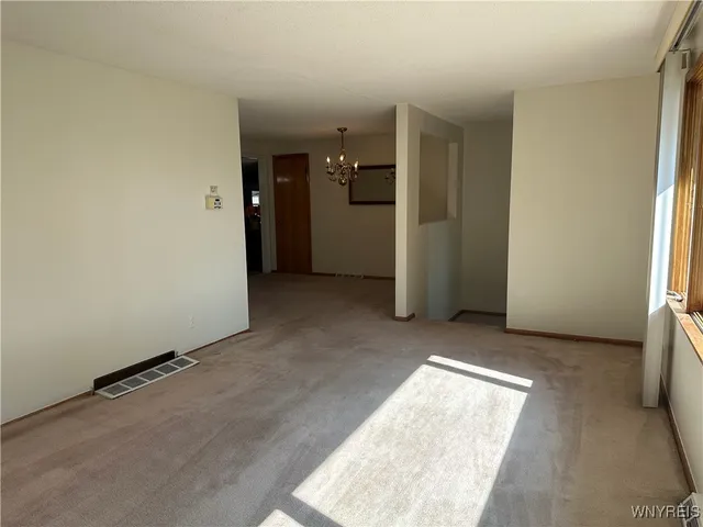 $254,900 | 32 Lordan Drive, Cheektowaga, NY 14227