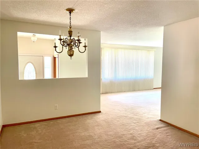 $254,900 | 32 Lordan Drive, Cheektowaga, NY 14227