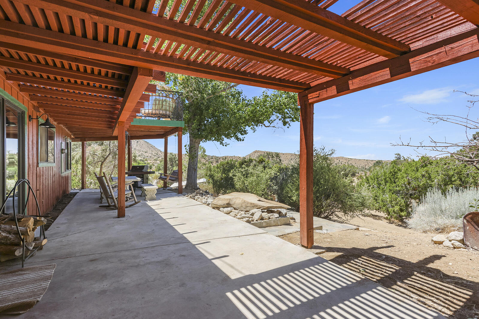 29025 Pinon Road Llano, CA 93544 - Photo 32 of 51 1A1A1148