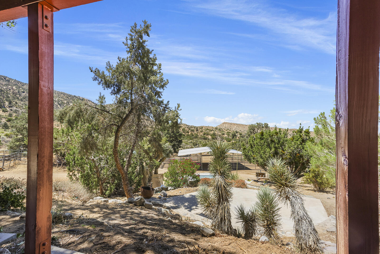 29025 Pinon Road Llano, CA 93544 - Photo 33 of 51 1A1A1158