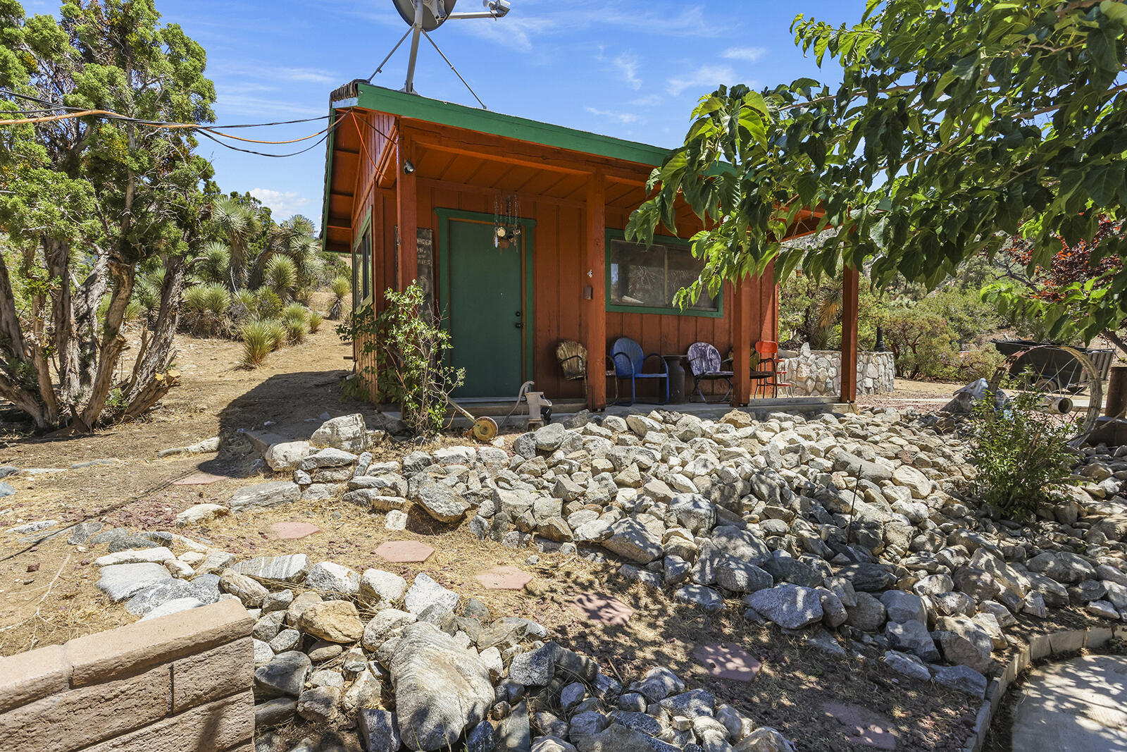 29025 Pinon Road Llano, CA 93544 - Photo 38 of 51 1A1A1184