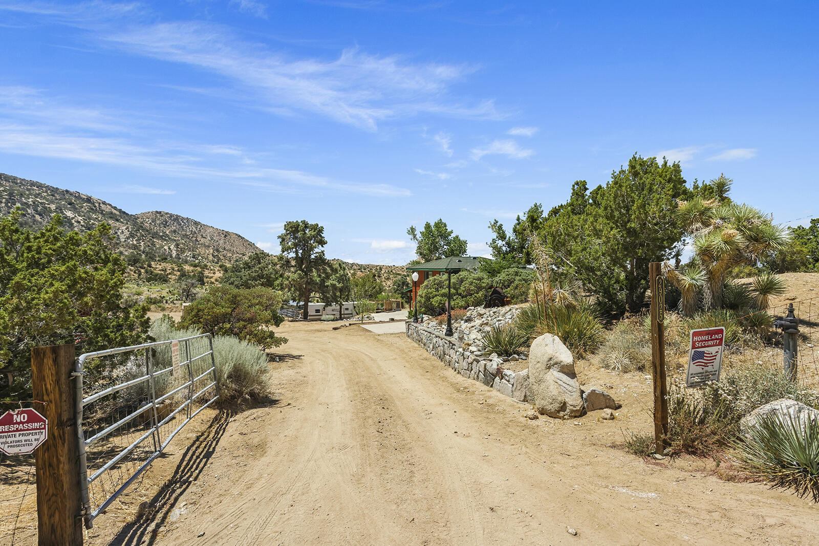 29025 Pinon Road Llano, CA 93544 - Photo 39 of 51 1A1A1191