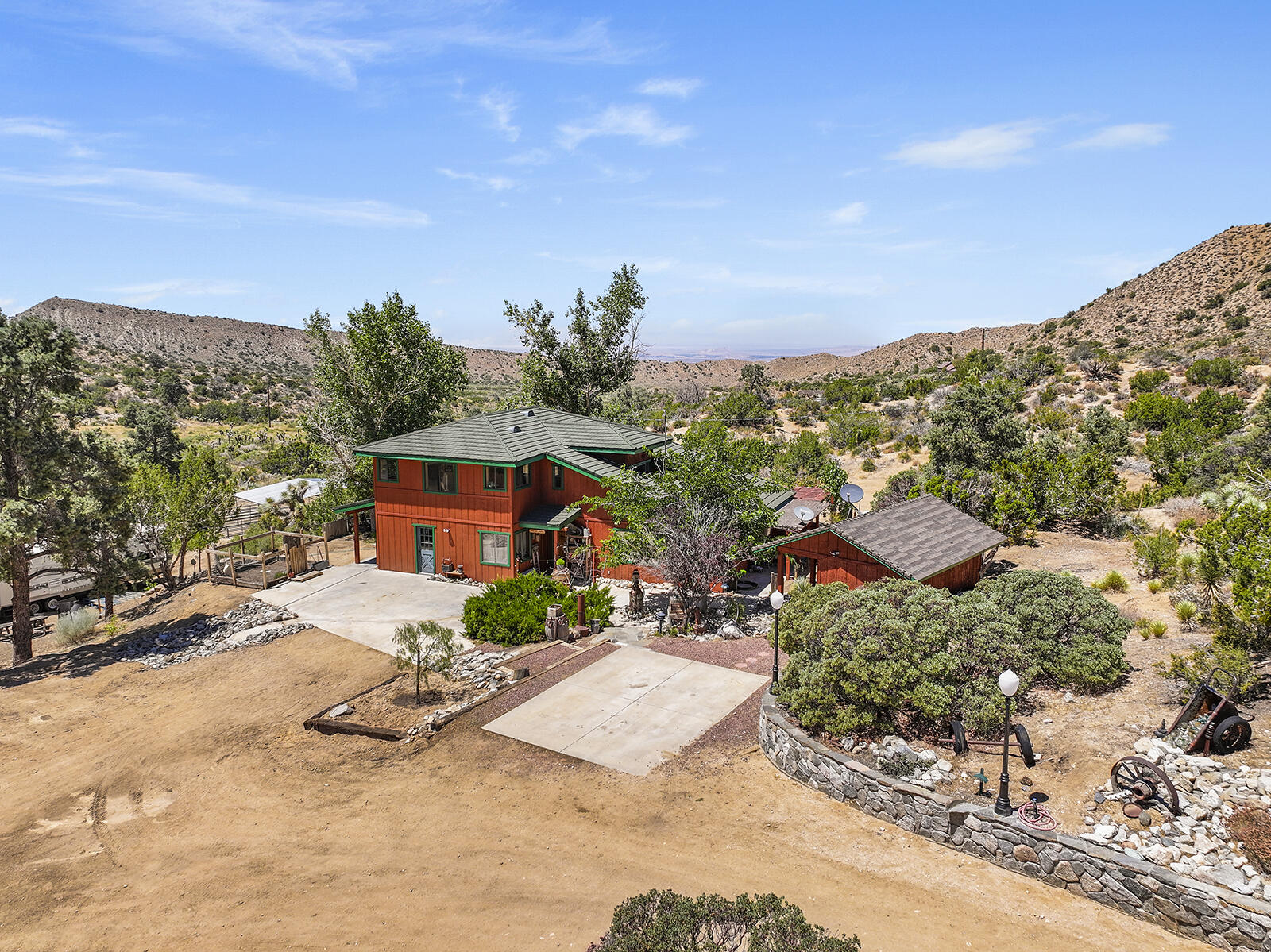 29025 Pinon Road Llano, CA 93544 - Photo 41 of 51 DJI_20230804134953_0007_D