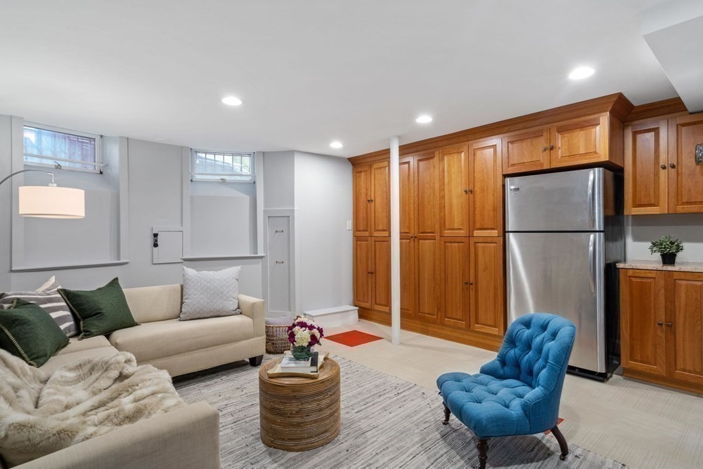 2 Laurel Street Boston, MA 02129 - Photo 22 of 30