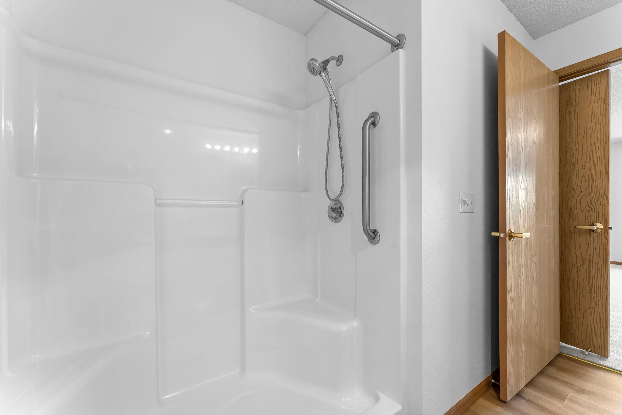 2155 6th Lane Southeast, Unit 208 Cambridge, MN 55008 - Photo 41 of 79