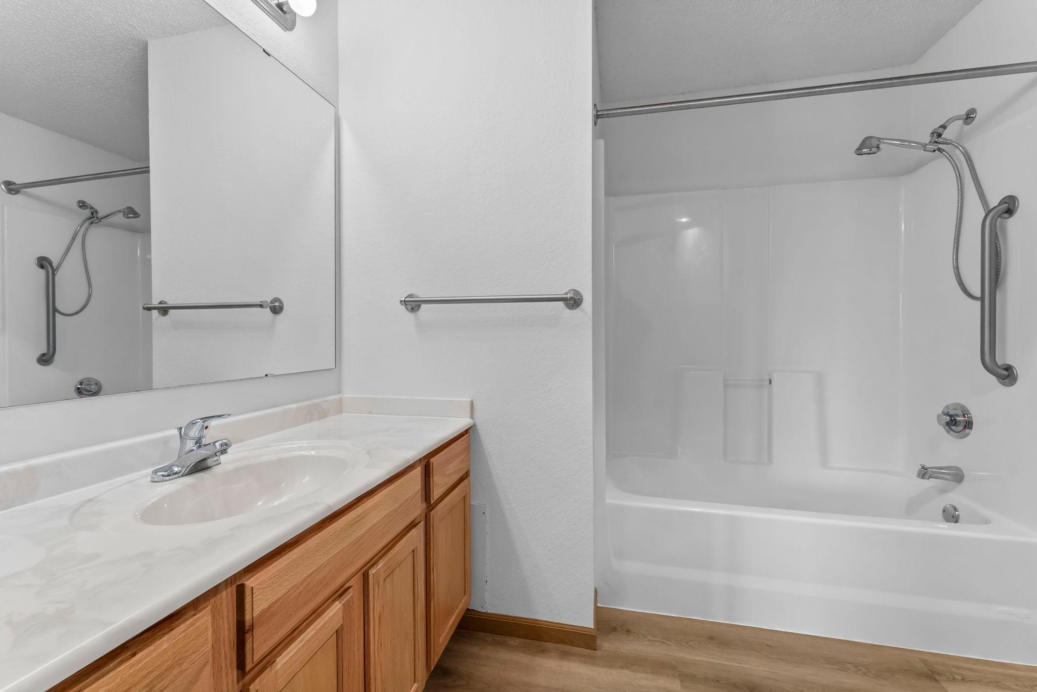 2155 6th Lane Southeast, Unit 208 Cambridge, MN 55008 - Photo 44 of 79