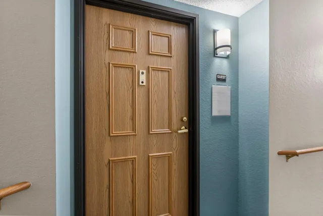 $68,178 | 2155 6th Lane Southeast, Unit 208, Cambridge, MN 55008