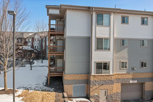 $68,178 | 2155 6th Lane Southeast, Unit 208, Cambridge, MN 55008