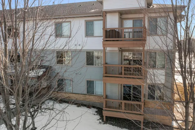 $68,178 | 2155 6th Lane Southeast, Unit 208, Cambridge, MN 55008