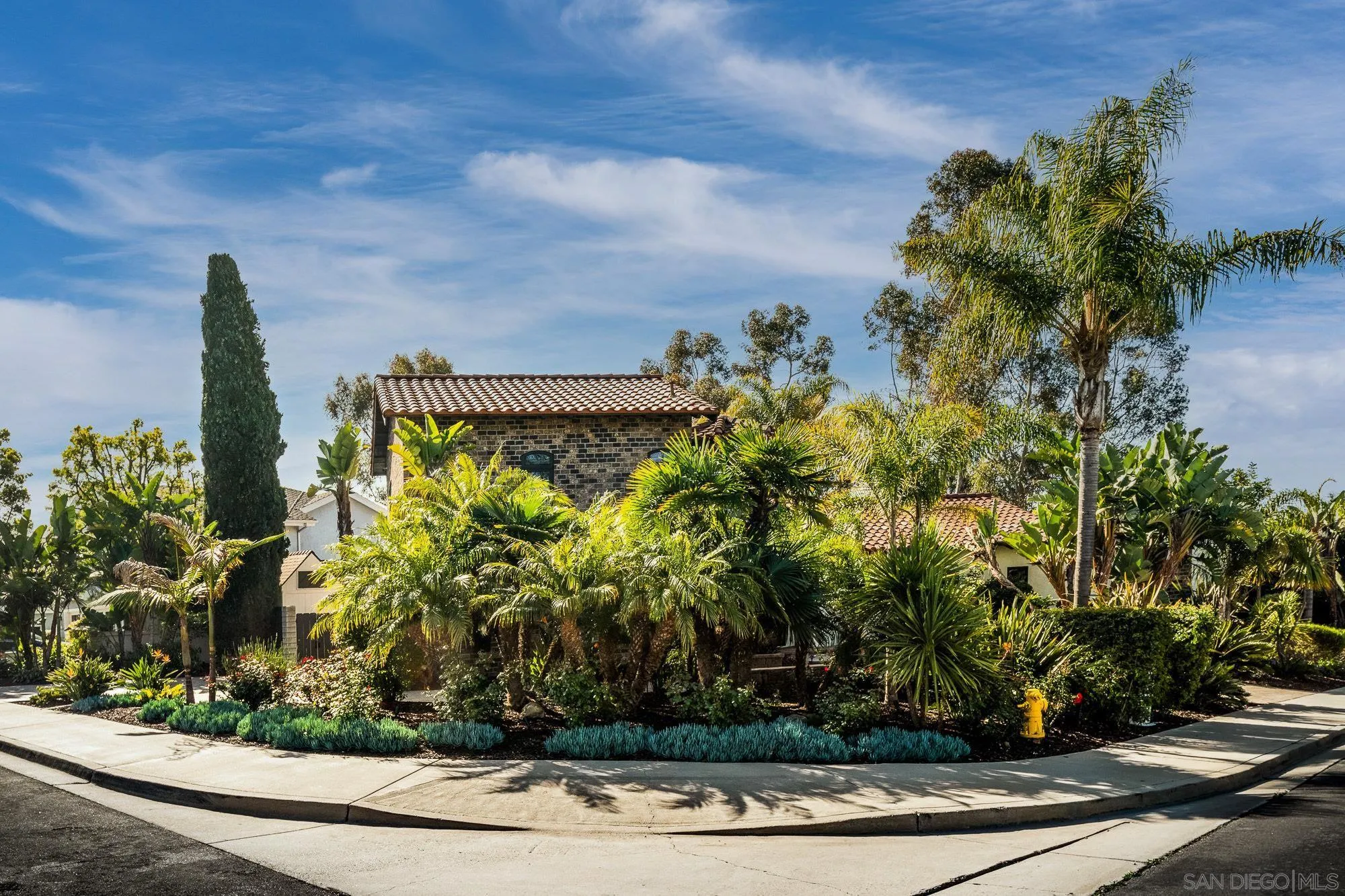 4717 Gateshead Road Carlsbad, CA 92010 - Photo 7 of 74 Gallery Image 7