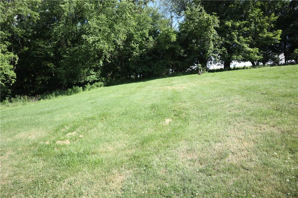 49 Walkertown Hill Road Daisytown, PA 15427 - Photo 4 of 25
