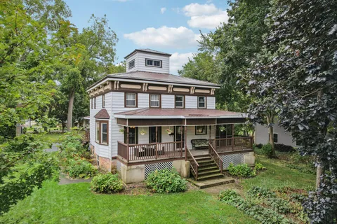 $419,000 | 217 South Lincoln Street, Elkhorn, WI 53121