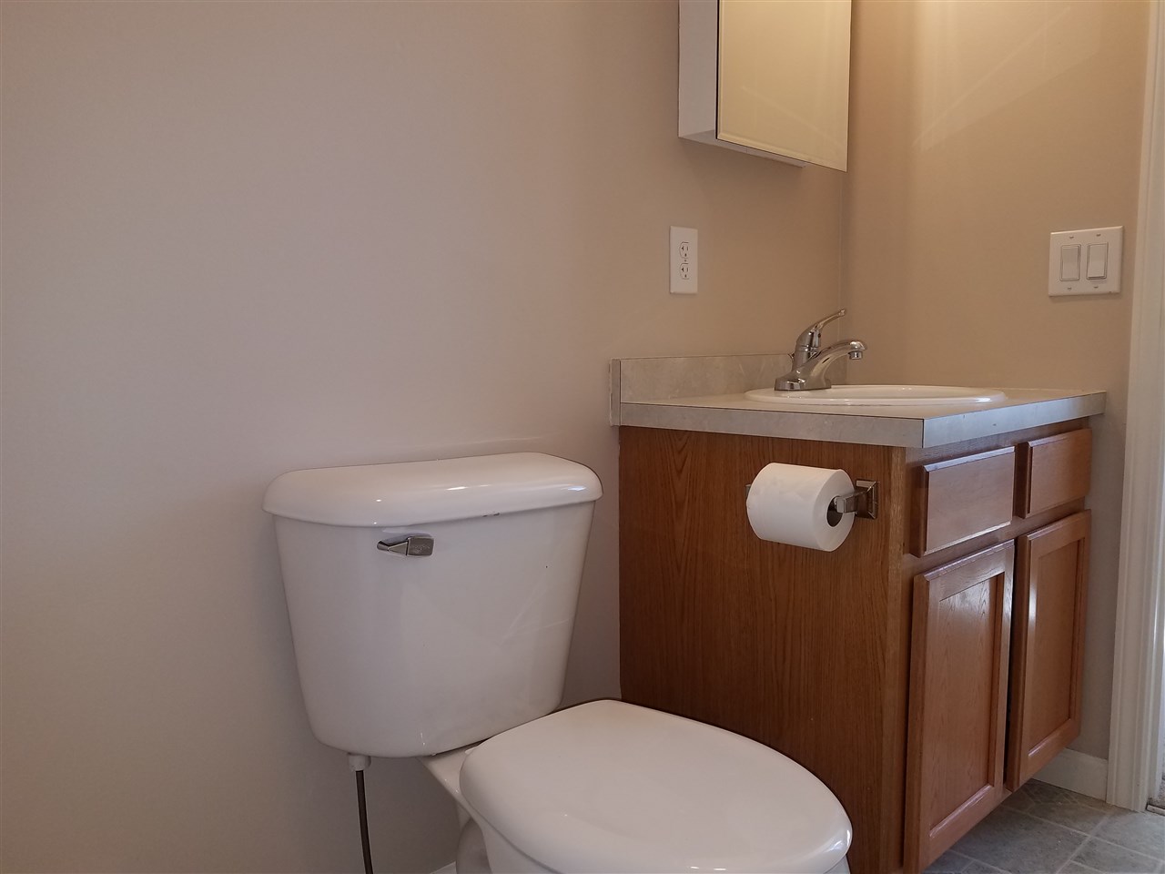 75 South Road Swanzey, NH 03446 - Photo 11 of 27 Gallery Image 11