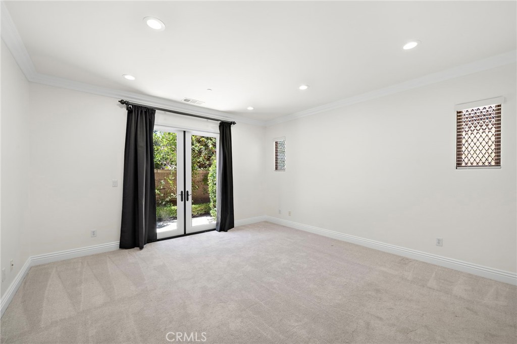 61 Shade Tree Irvine, CA 92603 - Photo 7 of 26