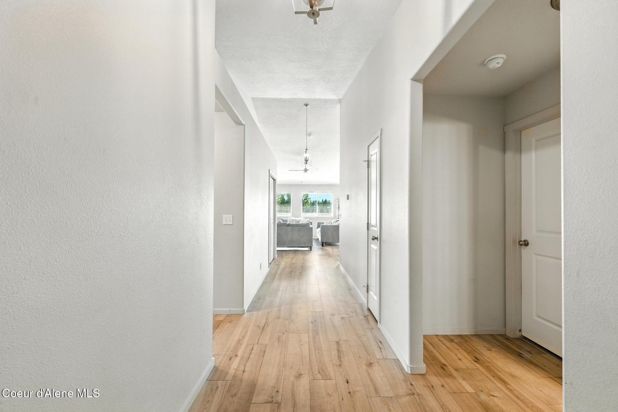 6286 Dayton Avenue Rathdrum, ID 83858 - Photo 4 of 23 IMG_0137